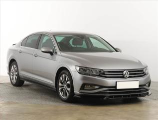 Volkswagen Passat Elegance 2.0 TDI, Ke, Navi