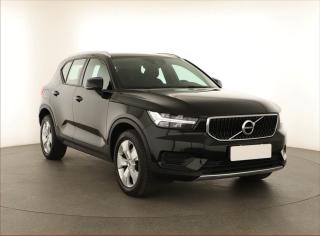 Volvo XC40 Momentum T4