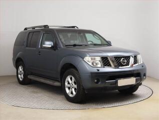 Nissan Pathfinder 2.5 dCi, 4X4, 7�m�st, K��e