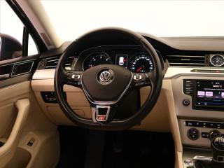 Volkswagen Passat (2016) 1.6 TDI, Kůže, Navi, Tempomat - náhled 16
