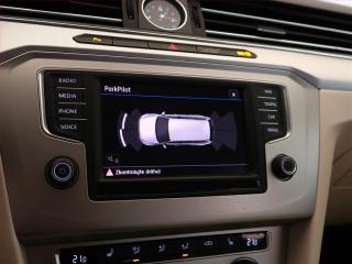 Volkswagen Passat (2016) 1.6 TDI, Kůže, Navi, Tempomat - náhled 17