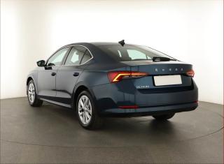 Volkswagen Passat (2016) 1.6 TDI, Kůže, Navi, Tempomat - náhled 4