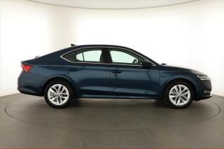 Volkswagen Passat (2016) 1.6 TDI, Kůže, Navi, Tempomat - náhled 6