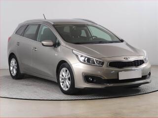 Kia Ceed Silver 1.6 GDI, Serv.kniha