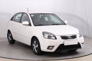 Kia Rio 1.4 16V, po STK, rezervace