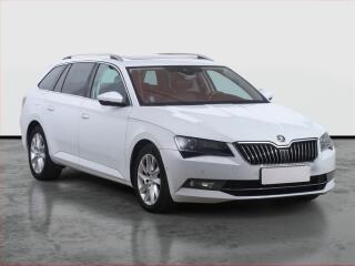 �koda Superb 1.6 TDI, K��e, Navi, Bi-Xenony
