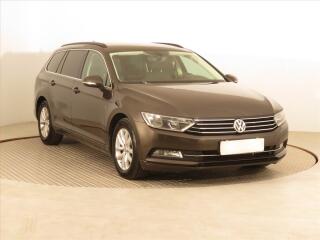 Volkswagen Passat Comfortline 2.0 TDI, Navi