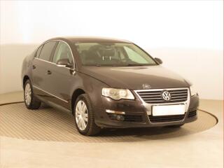 Volkswagen Passat Highline 2.0 TDI, Xenony