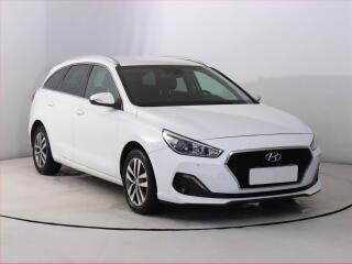 Hyundai i30 Comfort 1.4 CVVT, Serv.kniha