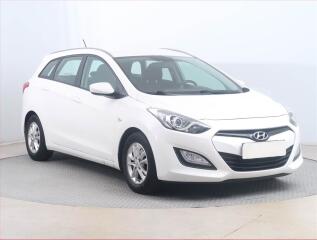 Hyundai i30 1.6 MPI, Serv.kniha, Tempomat