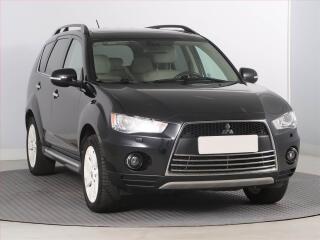 Mitsubishi Outlander 2.2 DI-D, 4X4, 7�m�st, Navi