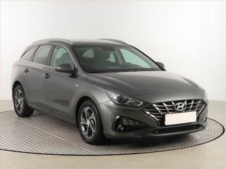 Hyundai i30 1.5 T-GDI MHEV, Serv.kniha