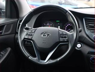 Renault Mégane (2011) 1.6 16V, LPG, Serv.kniha - náhled 11