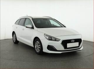 Hyundai i30 1.6 CRDi, Serv.kniha, Tempomat