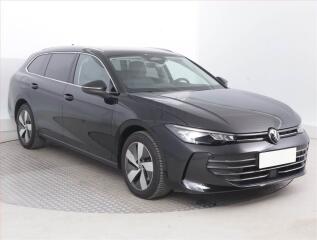 Volkswagen Passat Business 1.5 eTSI ACT