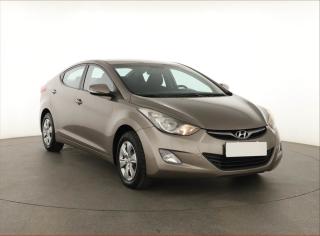 Hyundai Elantra 1.6, Serv.kniha