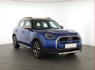 Mini Countryman C, Navigace, parkovac kamera