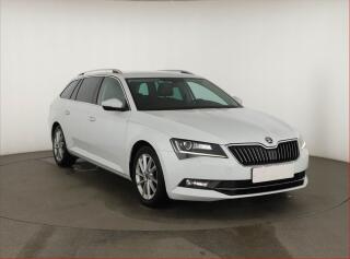 �koda Superb 1.6 TDI, Automat, K��e, Navi