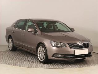 koda Superb 2.0 TDI, Serv.kniha, Ke