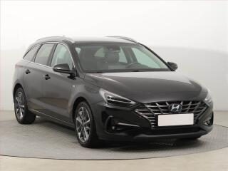 Hyundai i30 1.5 T-GDI MHEV, �R,1.maj