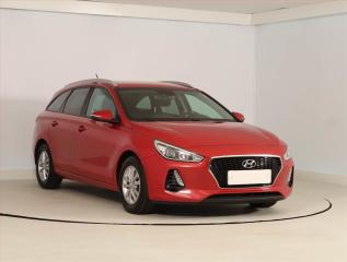 Hyundai i30 Trikolor 1.0 T-GDI, Serv.kniha
