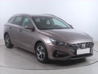 Hyundai i30 Family 1.5 DPI, Serv.kniha