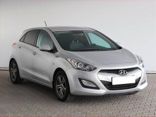 Hyundai i30 1.6 MPI, Serv.kniha, Tempomat