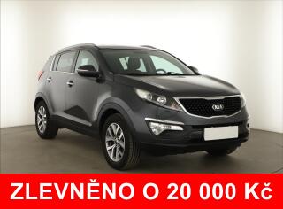 Kia Sportage 1.6 GDI, K��e, Navi, Tempomat
