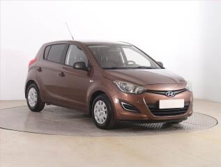 Hyundai i20 1.2, Serv.kniha, Park.�senzory
