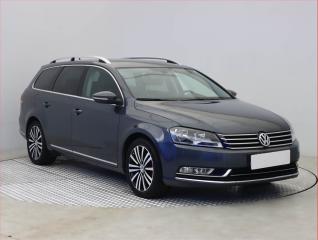 Volkswagen Passat Highline 2.0 TDI, Serv.kniha