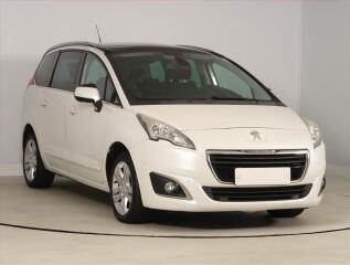 Peugeot 5008 1.6 HDi, 7�m�st, Navi, Xenony