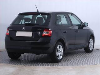 BMW Řada 5 (2015) 525d xDrive, 4X4, Automat - náhled 5