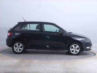 BMW Řada 5 (2015) 525d xDrive, 4X4, Automat - náhled 6