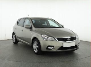 Kia Ceed 1.6 CRDi, �R,1.maj