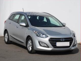 Hyundai i30 1.6 MPI, �R,1.maj, Serv.kniha