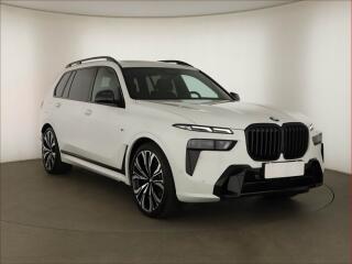 BMW X7 xDrive40i, 7 m�st, Ta�n�