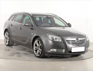 Opel Insignia 2.0 CDTI, 4X4, Serv.kniha