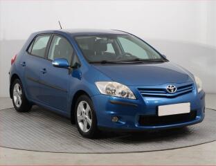 Toyota Auris 1.6 Valvematic, Serv.kniha