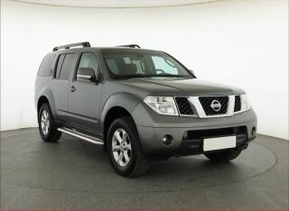 Nissan Pathfinder 2.5 dCi, 4X4, 7�m�st