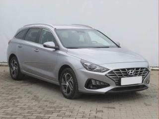Hyundai i30 Family 1.5 DPI, Serv.kniha