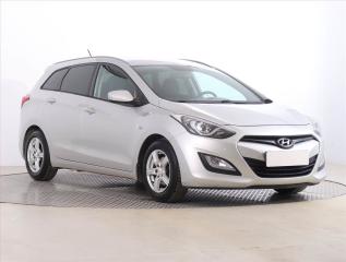Hyundai i30 1.6 MPI, Serv.kniha, Tempomat