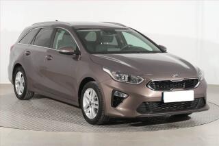 Kia Ceed Gold 1.4 T-GDI, Serv.kniha