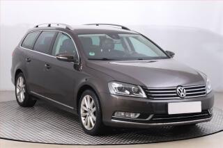 Volkswagen Passat Highline 2.0 TDI, Serv.kniha