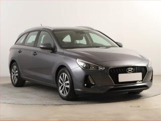 Hyundai i30 1.6 CRDi, Serv.kniha, Tempomat