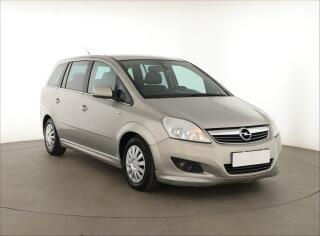 Opel Zafira 1.8, 7�m�st, Klima, dobr� stav