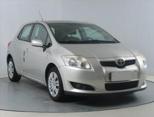 Toyota Auris 1.6 Dual VVT-i, Serv.kniha