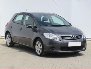 Toyota Auris Classic 1.6 Valvematic