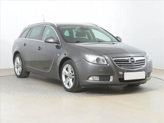Opel Insignia 1.6 Turbo, po STK, Ta�n�