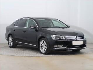 Volkswagen Passat Highline 2.0 TDI, K��e