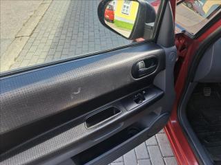 Mitsubishi Colt 1,1 Inform - náhled 17